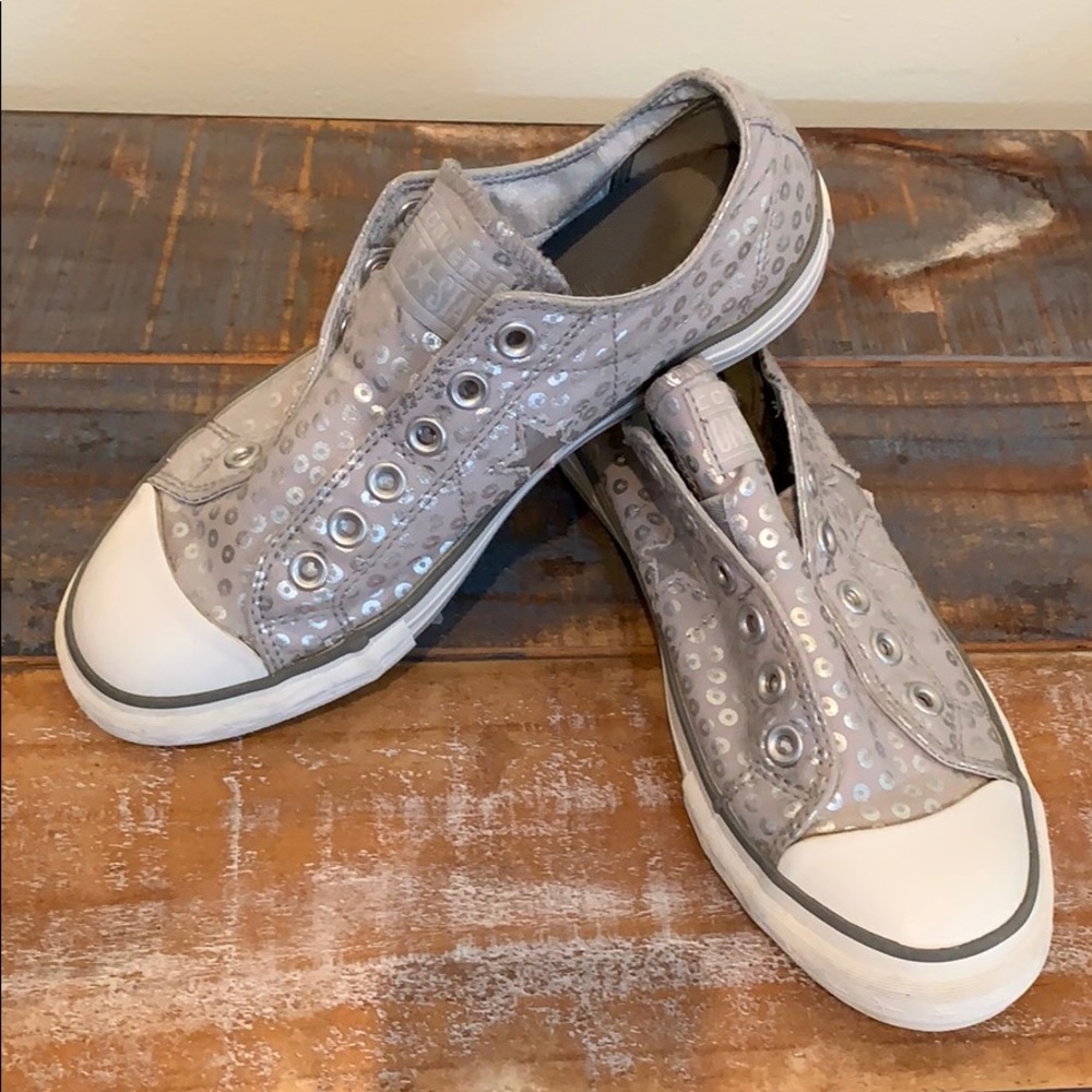 Women’s Converse One Star Slip-On  Size 8